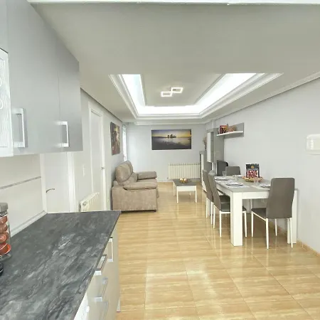 Vivienda En Pleno Centro! Calle Doctrinos 3 살라망카