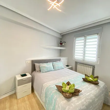 Vivienda En Pleno Centro! Calle Doctrinos 3 * Salamanca