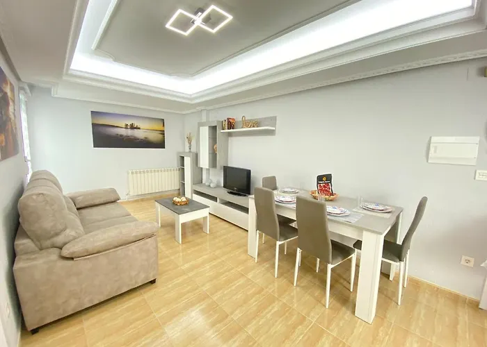 Vivienda En Pleno Centro! Calle Doctrinos 3 아파트 *