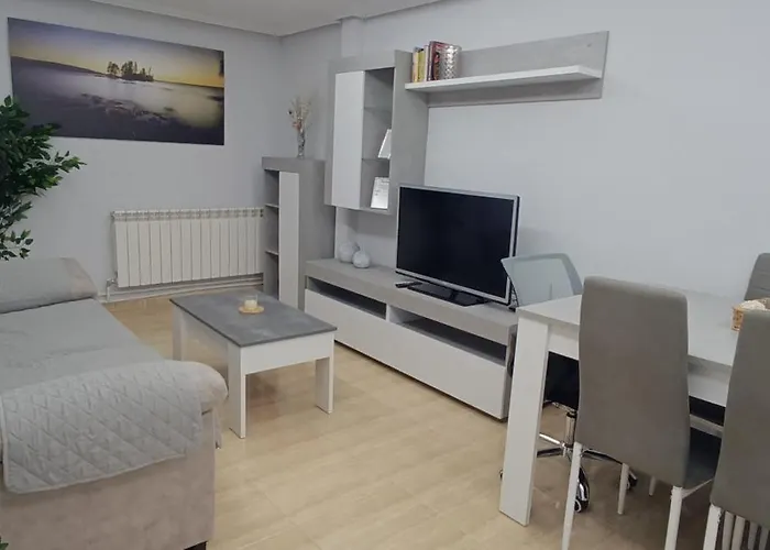 Vivienda En Pleno Centro! Calle Doctrinos 3 아파트 *